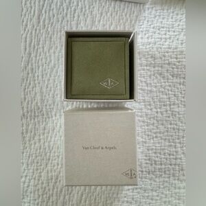 Van Cleef & Arpels Alhambra Bracelet Gift Bag & Box